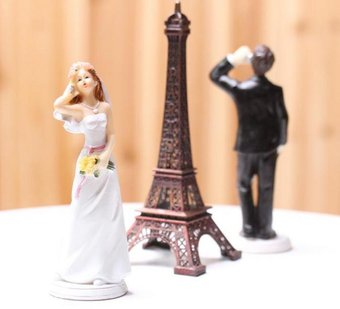 Funniest Wedding Cake Toppers That Ll Make You Smile Pictures