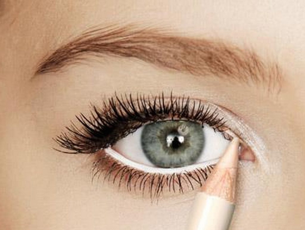 Get Whiter Eye Whites With These 7 Exclusive Tips