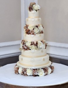 50 Mouthwatering And Wonderful Wedding Cakes