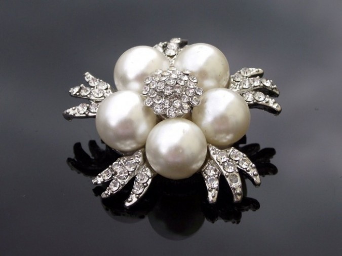 50 Wonderful And Fascinating Pearl Brooches