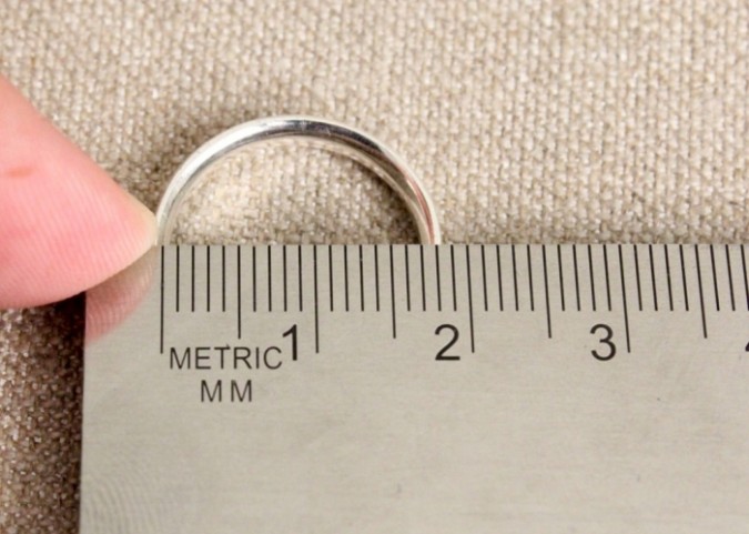 how to tell ring size without measuring