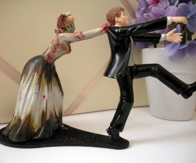 50 Funniest Wedding Cake Toppers Thatll Make You Smile Pictures 1068