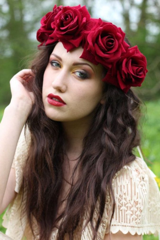 50+ Most Creative Ideas To Put Flowers In Your Hair ...