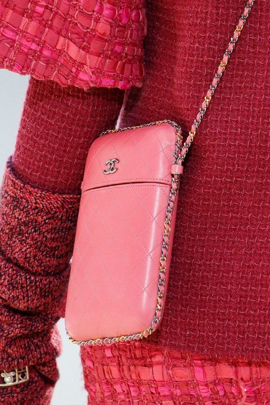 26+ Awesome Handbag Trends for Women in 2022