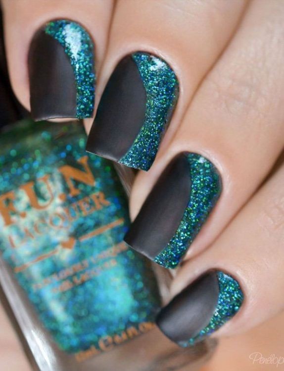 89+ Glitter Nail Art Designs For Shiny & Sparkly Nails