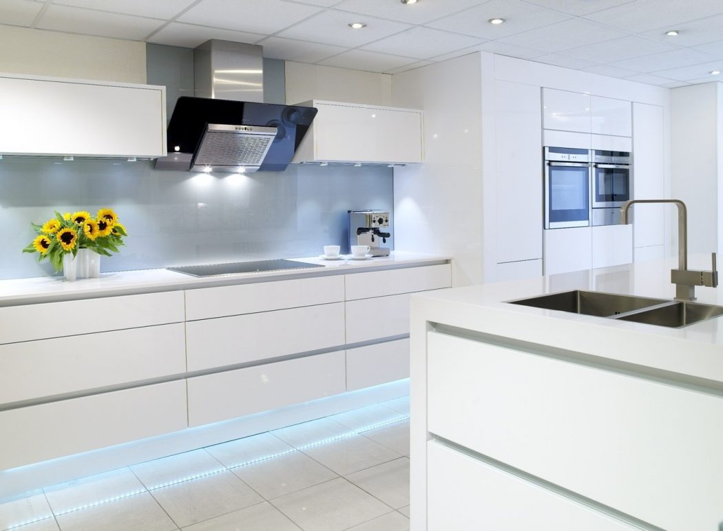 best white kitchen design 2024