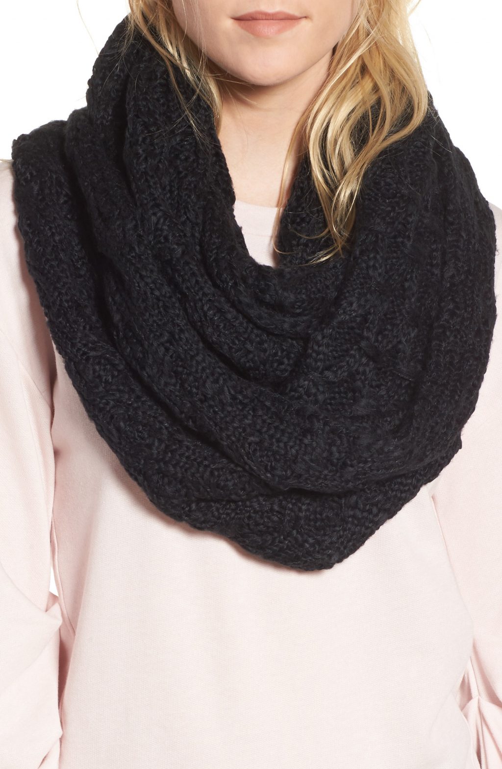 +25 Catchiest Scarf Trends For Women