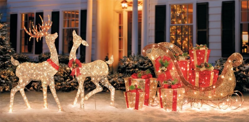 98+ Magical Christmas Light Decoration Ideas for Your Yard  Pouted.com