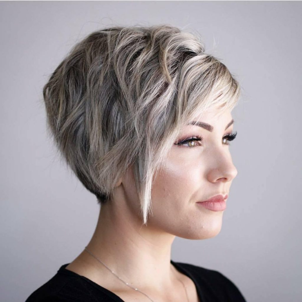 Best 10 Trendy Short Hairstyles With Bangs