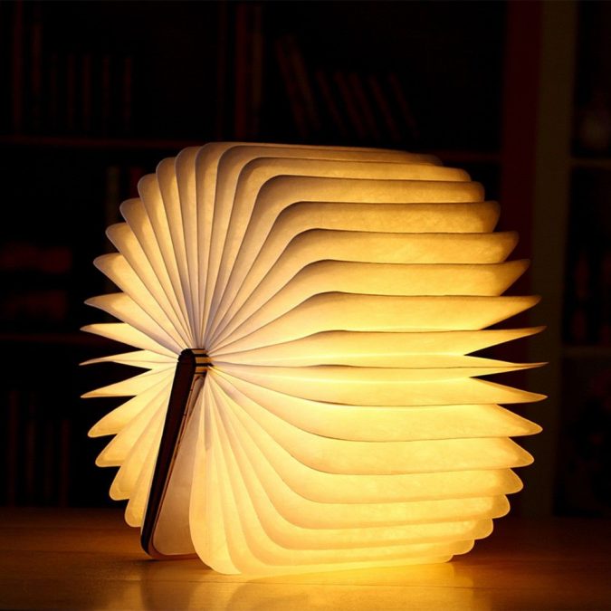 Innovative Wooden Book LED Lamp Pouted Magazine