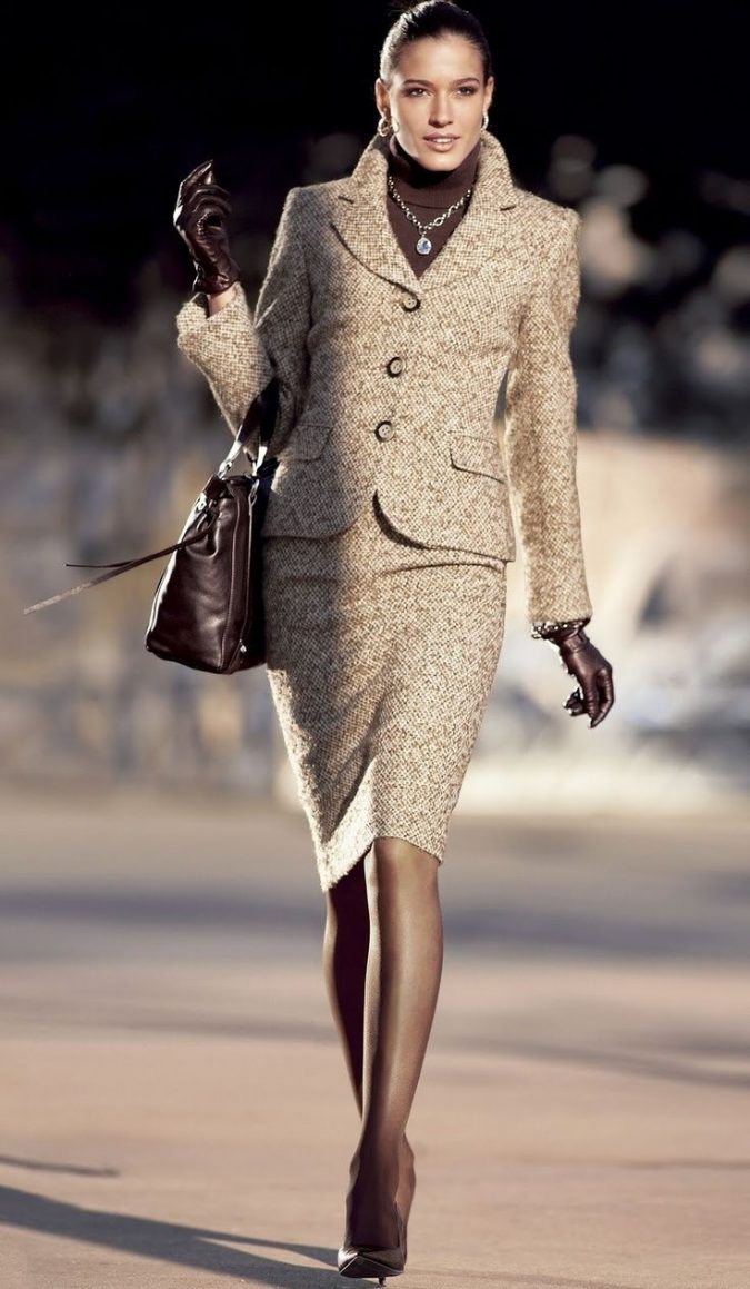 70+ Elegant Winter Outfit Ideas for Business Women