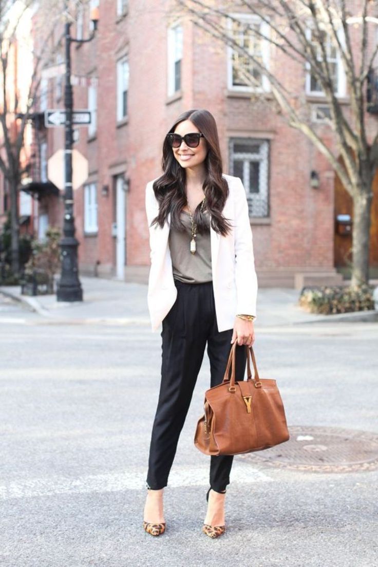 What Women Should Wear For A Business Meeting [60+ Outfit Ideas]