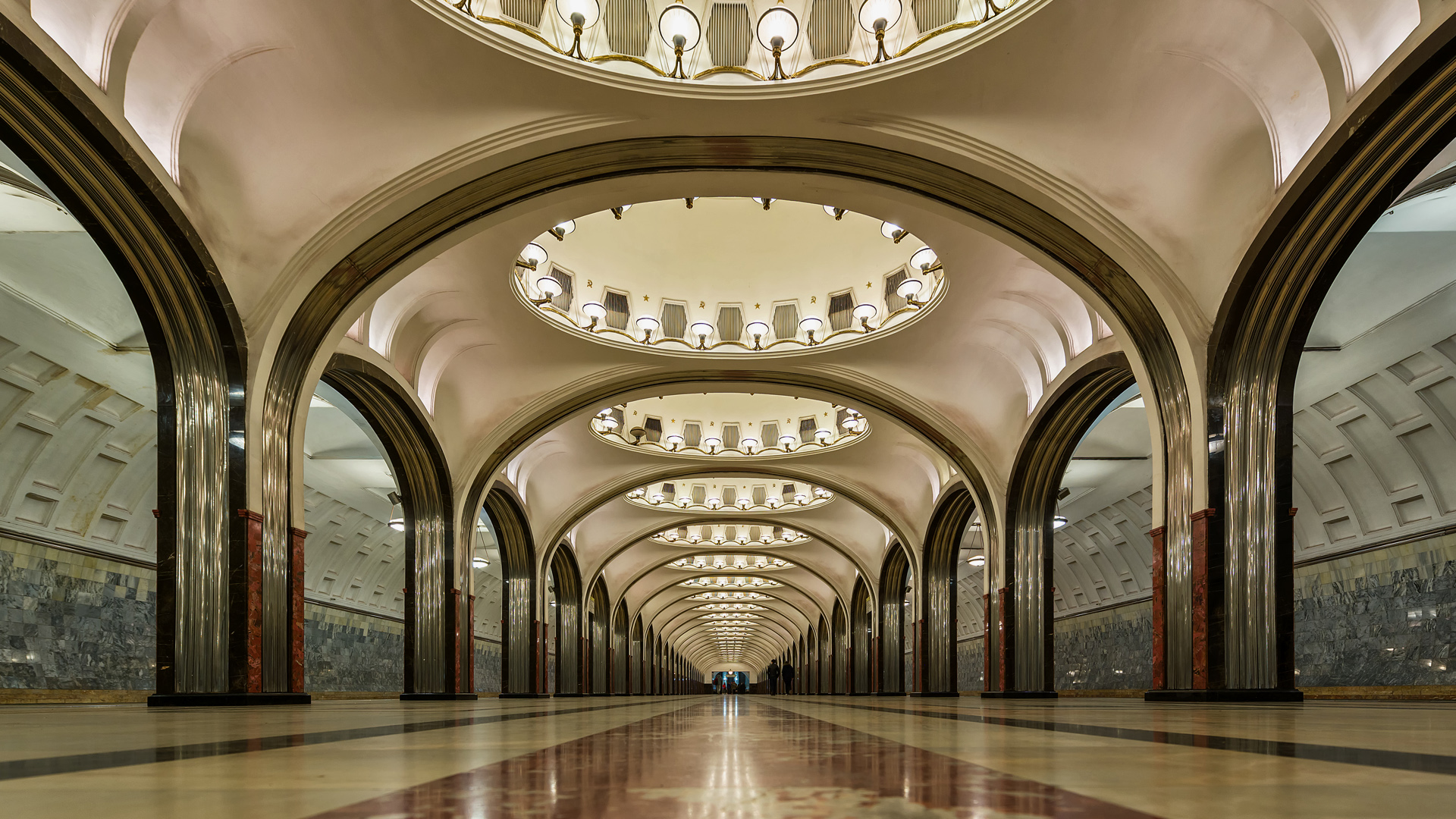 Nearest metro. Маяковская станция метро Москва. Станция метро Маяковская архитектура. Архитектор станции Маяковская. Московское метро станция Маяковская.