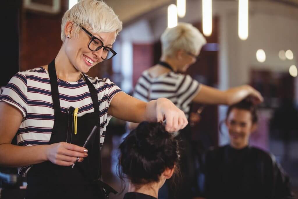 How To Become A Bridal Stylist