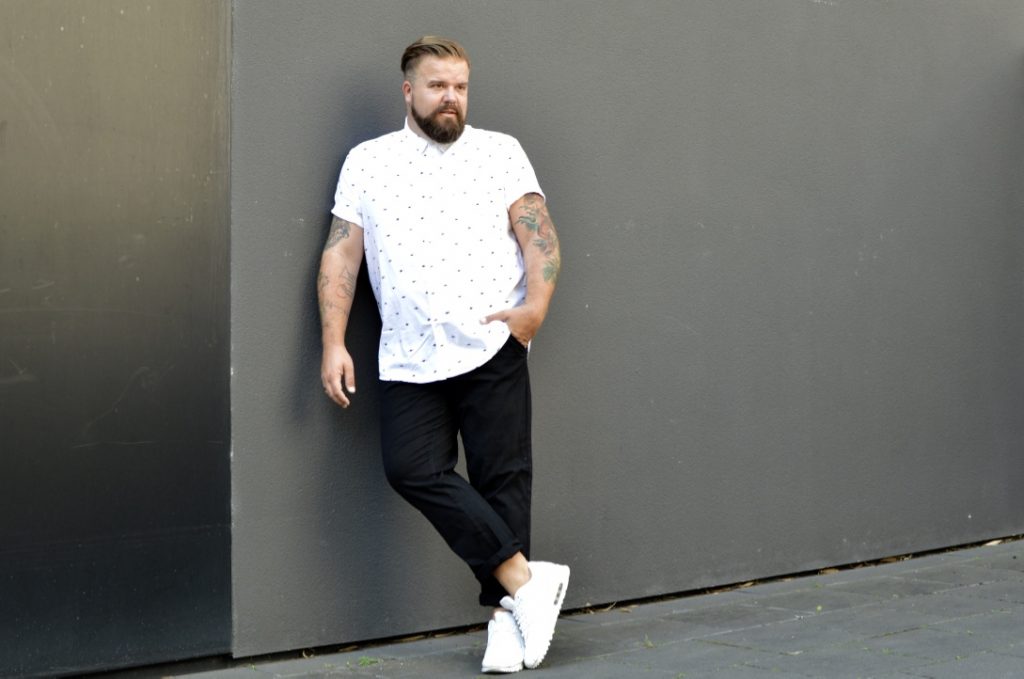 10 Fashion Tips For Plus Size Men To Wear In Office