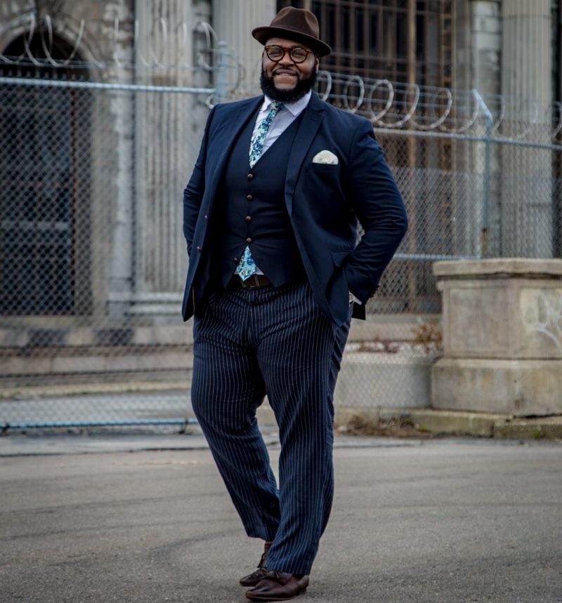 10 Fashion Tips For Plus Size Men To Wear In Office