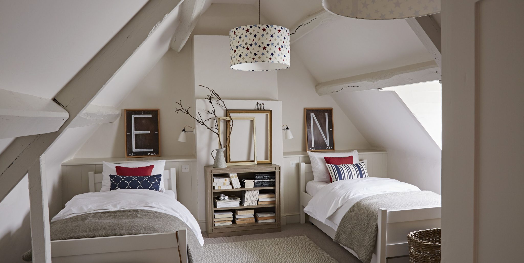 Ceiling lights for teenage bedrooms