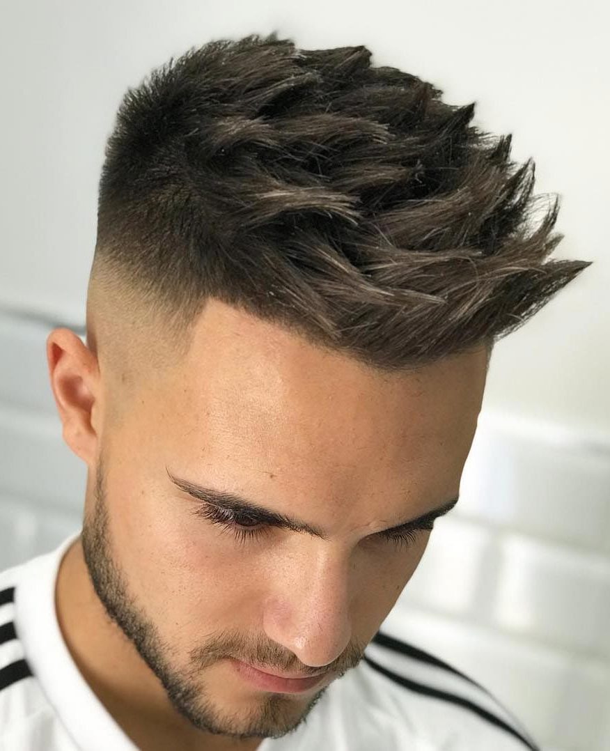 Top 10 Hottest Hairstyles To Suit Men With Round Faces