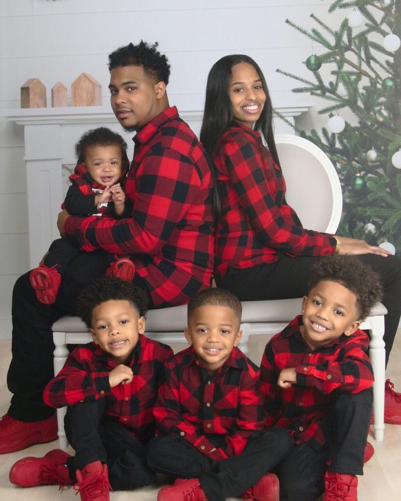 70+ Best Family Photoshoot Outfit Ideas That You Must Check