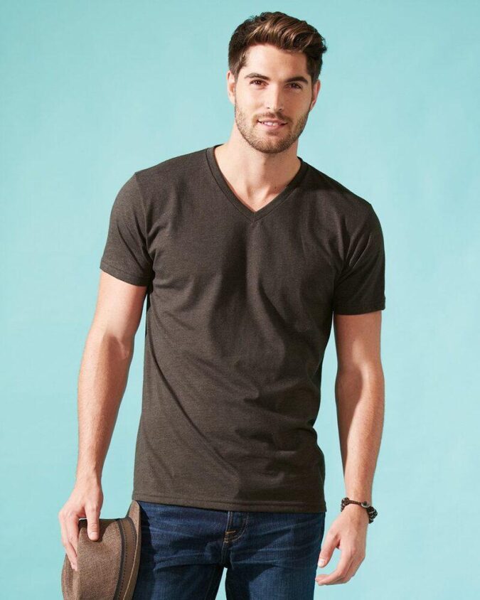 The Essentials Men Should Have In Their Wardrobe: Plain T-Shirts