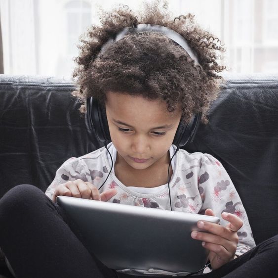 Screen Time Limits The Effects of Short Reels on Kids' Attention Spans: TikTok Brain - 10