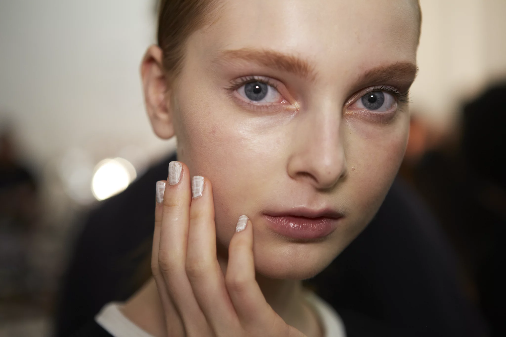 soft brow Top 10 Beauty Trends 2025 : New York fashion week Spring 2025 - 5