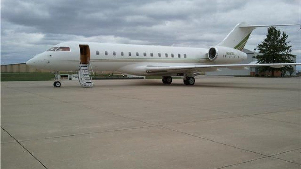 Oprah Winfrey Top Celebrities with Private Jets: A-List Aircraft Owners - 3