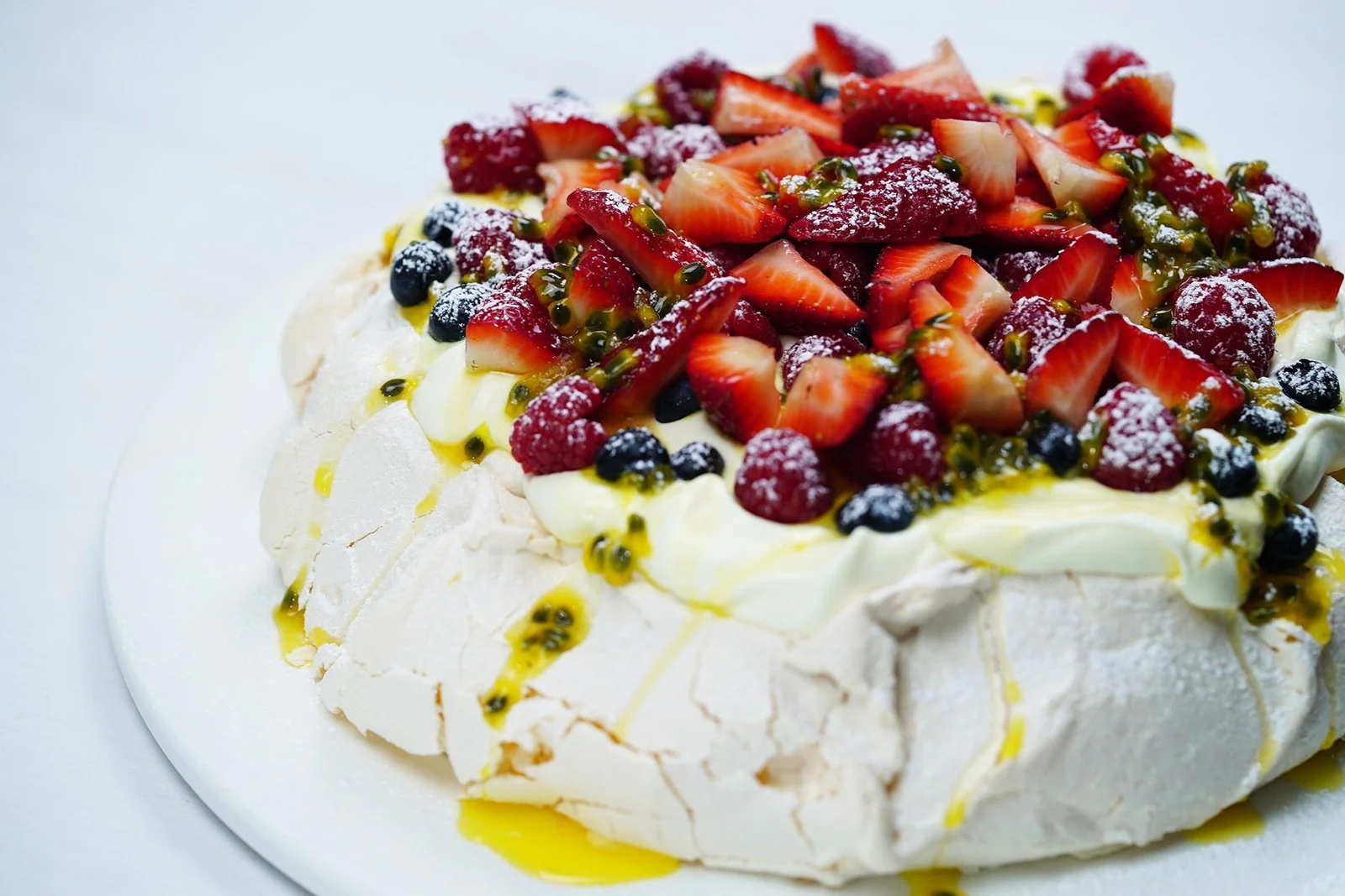 pavlova "7 Must-Try Desserts from Around the World: The Best Sweet Treats" - 7