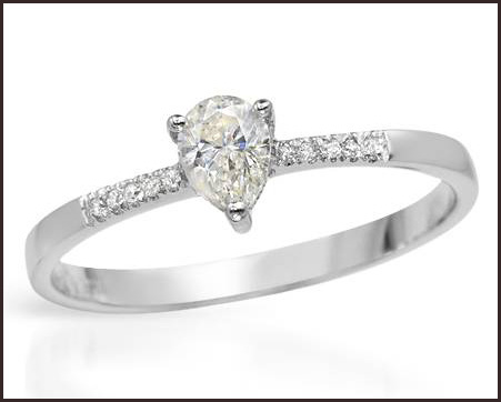 Beautifully Designed Engagement Ring in 14K White Gold